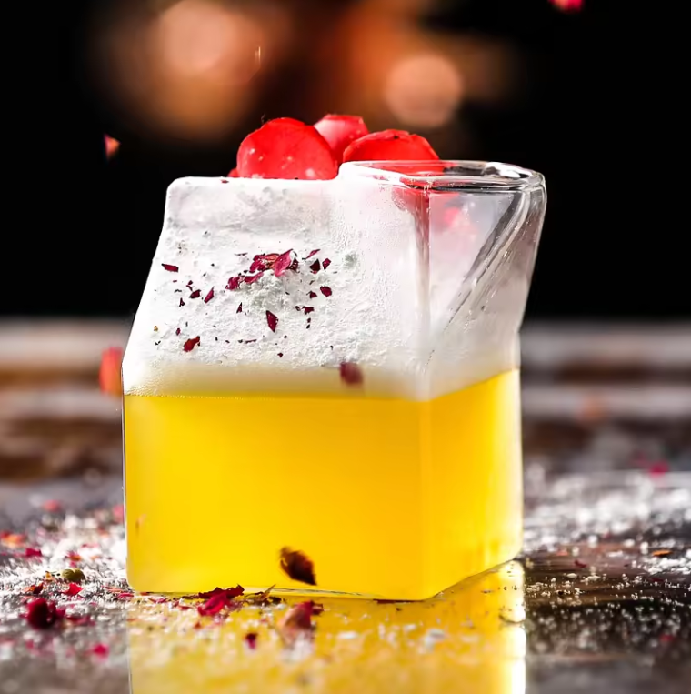 Verre à Cocktail Cubique Coréen